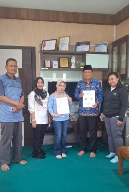 PERJANJIAN KERJA SAMA (PKS) DINAS KEPENDUDUKAN DAN PENCATATAN SIPIL KABUPATEN KARIMUN DENGAN KANTOR KEMENTERIAN AGAMA KABUPATEN KARIMUN