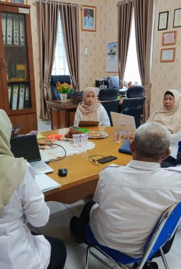 Inspektorat Kabupaten Karimun Lakukan Reviu Penyelenggaraan Pelayanan Publik Sektor Adminduk TA 2025 di Disdukcapil