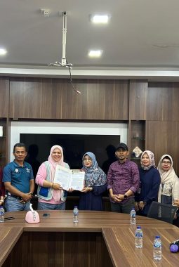 Tingkatkan Kualitas Layanan, Disdukcapil Karimun Lakukan Kunjungan Kerja dan Koordinasi ke Disdukcapil Kota Batam